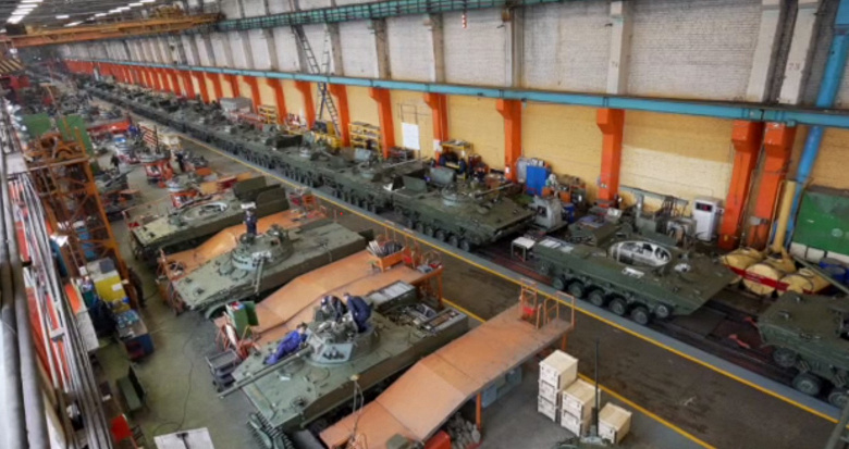 В России началось серийное производство БМП-3 с противокумулятивной динамической защитой